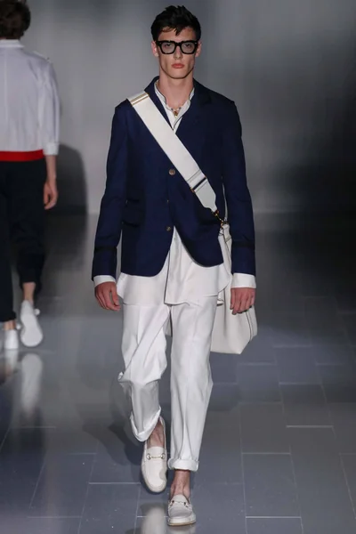 Look 20
